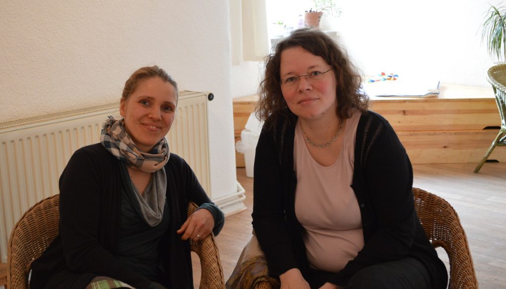 Im Gespräch mit der SPD Abgeordneten Susanne Kitschun © FRIEDA